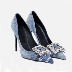 zapatos de tacones altos de mezclilla de moda Bombas Decoración con adornos de cristal para diseñadores de lujo de 105 mm Zapato de vestir Zapatos de noche Zapatos de noche calzado de fábrica para mujeres
