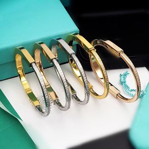 Diseñador de moda Lock Pulsera de diamantes en forma de U Plata Rose Rose Gold Acero inoxidable Projunto de brazaletes para mujeres Joyas de lujo con bolsa de polvo