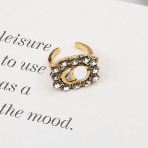 Diseñador de moda Anillos Joyería Mujer Clásico Doble Letra Anillo Rhinestone Hombres y Mujeres Amantes Ring5