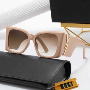 Lunettes de soleil de créateur de mode New Trendy Miu Butterfly Luxe pour femmes Sunglass Pink Circle Uv400 Personnalité Hommes Rétro Premium Lunettes Hot Cat Eye