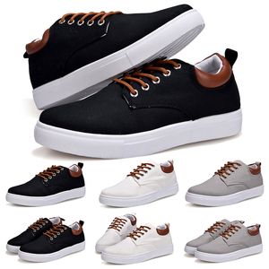 Diseñador de modaTop Brand new Designer Fashion Casual Shoes Platform Triple White Sneaker Combination Shoes Mens Fashion Skateboarding Sneakers Tamaño 40-44 s847