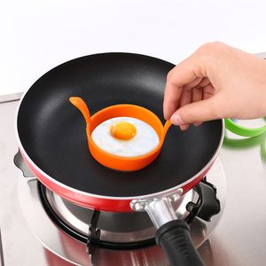 Moda Hot Kitchen Silicone Fried Fry Frier Horno Cazador furtivo Egg Poach Pancake Ring Mold Tool DH8575