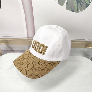 Fashion Men's Designer Baseball Cap de protection solaire de haute qualité de haute qualité du chapeau de bal de luxe LECTE BLANCE BRODERIE SUMPE