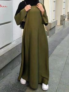 Moda Satén Sliky Djellaba Vestido musulmán Dubai Manga larga acampanada Suave brillante Abaya Dubai Turquía Musulmán Islam Robe WY921 240313