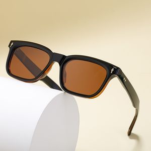 2024 Gafas de sol polarizadas cuadradas para hombres y mujeres, montura fuerte con remache de flecha, gafas de sol personalizadas y patas finas