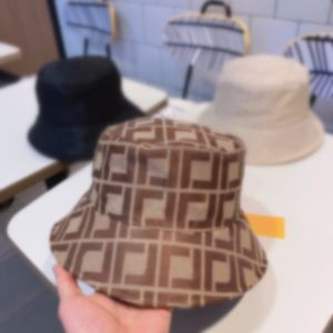 Calles de moda Gorras de bola Sombreros casuales Gorras con letras Diseño para hombre Mujer 12 Opción Casquette de calidad superior