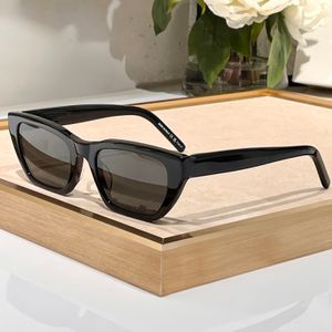 Lunettes de soleil de mode pour hommes femmes Designer été M127 luxe avant-gardiste lunettes de chat style anti-ultraviolet popularité acétate lunettes à monture complète boîte aléatoire