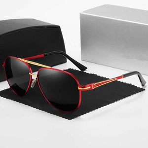 Gafas de sol de moda Diseñador de marca de lujo Verano al aire libre 2 Venta caliente Anteojos de coche Conducción Gafas polarizadas Aviación