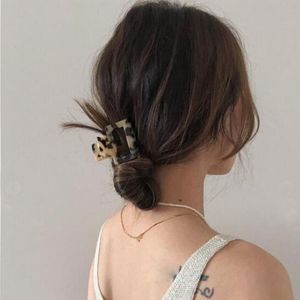 Fashion Women Acetate Hair Claws Crab Clamps Charm Solid Color Leopard Lady Small Size Hair Clips Headdress Hairs Styling Tool