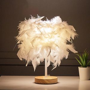 Lámpara de mesa de plumas, luz nocturna, lámparas de dormitorio para el hogar, fiesta, boda, decoración romántica para habitación, lámpara de escritorio LED, boda, Navidad 240131