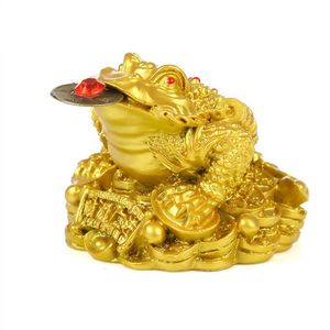Feng Shui Toad Money LUCKY Fortune Wealth Chinese Golden Frog Toad Coin Home Office Decoración Adornos de mesa Lucky YLM9769 X0710
