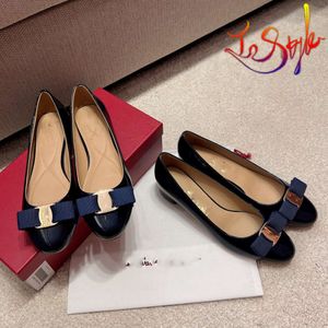 Feragamosity Zapatos de ballet de diseñador Pisos Vara Mocasines con lazo Zapatos de vestir Mujer Traje cómodo informal Marca Calzado sin cordones Azul marino Tamaño EUR 34-40