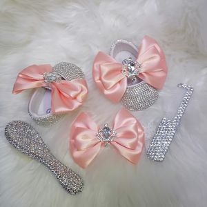 First Walkers Handmade Bow HairBand Sthingestones Baby Girl Spring Automne Chaussures Bottes chaudes First Walker Sparkle Bling Crystal Princess Shower 230606