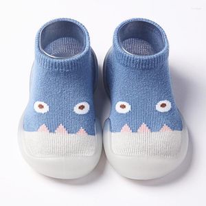 Zapatos de tela de algodón para niños y niñas Kruleepo para primeros pasos, calcetines de suelo para el hogar para niños pequeños, zapatillas informales de ocio