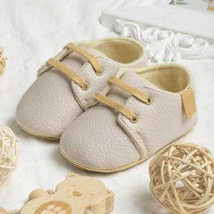 Premiers marcheurs Nouveau-né bébé chaussures à la mode décontracté bébé garçons en cuir PU anti-dérapant pliant semelle en caoutchouc enfant en bas âge premières chaussures de marche 240315