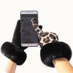 Cinq doigts gants femme écran tactile motif léopard gants de ski hiver femmes chaud cachemire doigt complet imitation fourrure de lapin poignets gants D69 231006