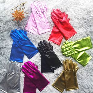 Guantes de cinco dedos Oro Plata Aspecto mojado Guantes metálicos de cuero falso Fiesta de noche Mitones de rendimiento Mujeres Sexy Guantes de spandex estirados delgados 230615