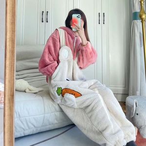 Flannel Rabbit Kigurumi Pajamas Conjunto de anime Cosplay Mujeres Pajamas Invierno ropa de casa