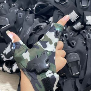 Lampe de poche chargeant des gants de camouflage imperméables avec lumière de réparation de voiture éclairage demi-doigt lumière LED gants de pêche lumineux