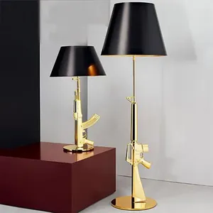 Lampadaire lampe Postmoderne Creative LED Designer Corner Light For Salon Reading Bedroom Bedside Gold