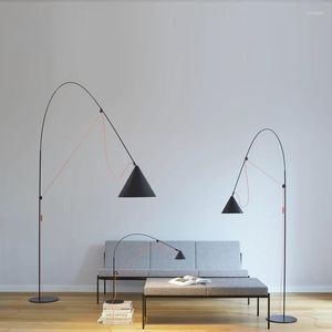 Lámparas de pie Lámpara de pesca simple Sala de exposiciones creativa Habitación modelo Dormitorio Mesa de estudio