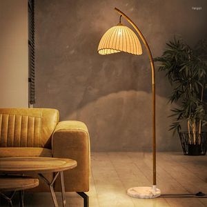Lampadaires Wabi-sabi Style Tissu Lampe Creative Homestay Bambou Art Rétro Salon Tea House Japonais Debout