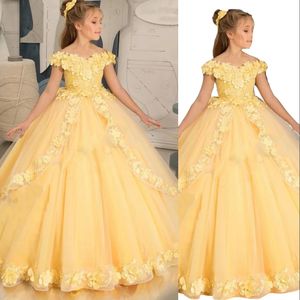 Flower Girl Yellow Off Épaule Toddler pour mariage tulle 3d Floral Ruffle Pageant Robe de Noël Robes de soirée Birthday Party Robes First Communion