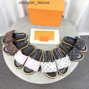 Talon de fleur oreiller de la piscine plate confort mulet diapositive sandale sandale homme tazz slipper chaussure de luxe sandale de plage d'été mobile en cuir en relief en cuir flip flop sliders