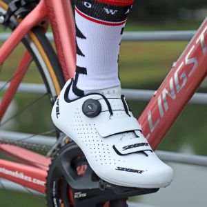 Chaussures sur les chaussures de vélo de roades de chaussures de route auto-bloquant les chaussures de cyclisme SD023 Bake White Bike