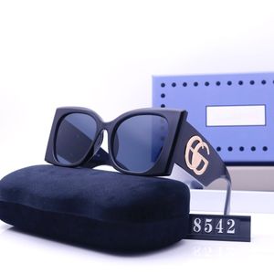 para marco Gafas de mujer Carta popular Anteojos unisex Moda Gafas de sol de metal con caja Muy bonito regalo 5 colores Espejo de sol Gla Diseñador