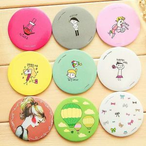 Porte-clés de dessin animé mignon de mode de commerce extérieur pratique pour transporter le petit miroir rond de maquillage