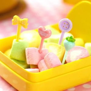 Fourks 6pcs kawaii Bouton de fraise arc coeur coeur pic enfants Snack Dessert Fruit Lunch Bento Decorative Stick Mini Fork