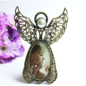 Cadre 3inch Metal Photo Cadre Européen Style Hollow Angel Wings Creative Gift Ornements Home Living Room Bedroom Home Decor