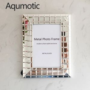 Marco Aqumotic Marco de fotos de hierro nórdico Marcos de fotos de espejo plateado simple Configuración de metal decorativo Pared 6 