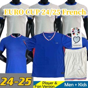 French 24/25 Mbappe Kante Benzema Soccer Jerseys 2024 Euro Cup Fans Versión de jugador Griezmann Giroud Maillot de Varane Dembele Men Camisa Fútbol 24 Kits Full Kit