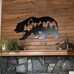 Décorations de jardin Rustique ours dans l'art mural de forêt - Décor en métal durable pour les amateurs de nature Holiilles de salon parfaits