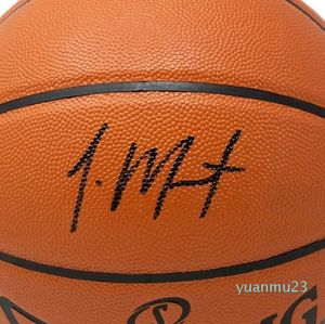 Garnett autographié signé signatured signaturer auto autographe intérieur extérieur collection sprots ballon de basket-ball