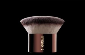 Sablier authentique NO7 Kabuki arrondi Kabuki Makeup Brush Blush Retting Powder Finish Face Contatting Cosmetic Brosss Fre1651488