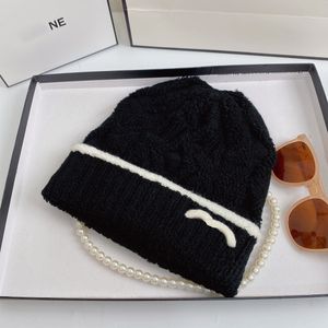 Regalo Sombreros Regalo Gorro de otoño Gorro de invierno Gorro de diseñador Pro Skin Hombres y mujeres Moda Cálido Transpirable Clásico Suave Diario