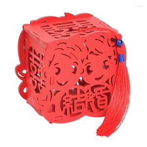 Cadeau cadeau 100pcs / lot style chinois vintage articles de nouveauté carré rouge en bois amour boîtes de bonbons de mariage faveurs de fête approvisionnement en sucre