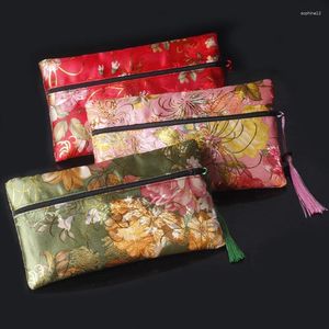 Cadeau cadeau 10pcs personnalisé chinois grand tissu fermeture éclair pochette en gros soie brocart porte-monnaie tissu lunettes téléphone portable sacs de maquillage