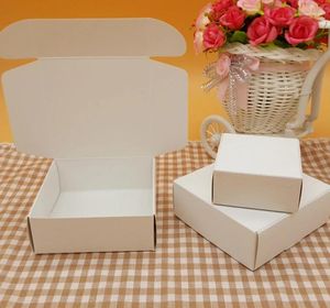 Cadeau cadeau 19 tailles carton blanc papier kraft boîte de mariage petit emballage en carton artisanat de savon à la main