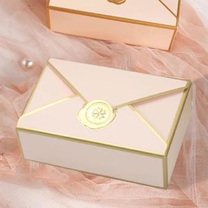 Enveloppe cadeau 50pcs Enveloppe Shape Candy Box Packaging Chocolate pour les invités Baby Shower Wedding Favor Treat Boxes Party Decor