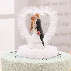 Figuras de novia y novio de regalos Toppers de pastel Topper de resina Topper Figurine de San Valentín Decoración de compromiso aniversario 230110