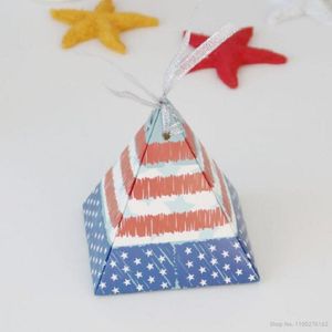 Papel de regalo Bandera nacional triangular de Europa de EE. UU. Estilo Caja de dulces Favores de boda y bolsas de papel para decoración
