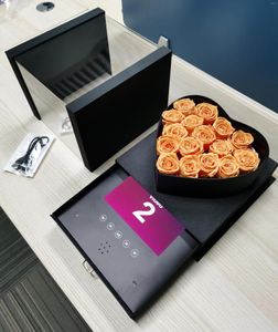 Caja video del saludo del LCD del papel de regalo con la memoria de la pantalla Cajas de regalos de la flor de 7 pulgadas