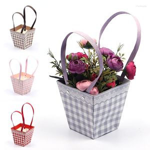 Embrulho para presente portátil dobrável xadrez padrão de renda bolsa flor caixa de papel cesta festa de casamento buquê feito à mão cestas presentes