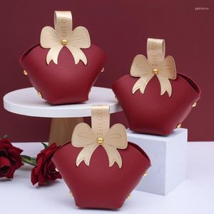 Emballage cadeau mariage boîte à bonbons en cuir de qualité supérieure pliable à la main fourre-tout dame sacs boîtes d'emballage bébé douche fête fournitures en gros