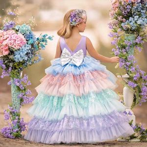 Robes de fille Puffy dentelle robe de fleur pour le mariage en couches de tulle avec des paillettes arc sans manches princesse mignonne première robe de bal de communion