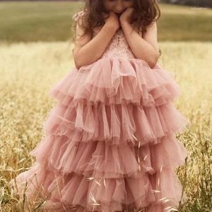 Robes de fille Simple dentelle douce filles robes d'anniversaire robe de bal junior demoiselle d'honneur 2023 été princesse jupe à plusieurs niveaux robe à fleurs